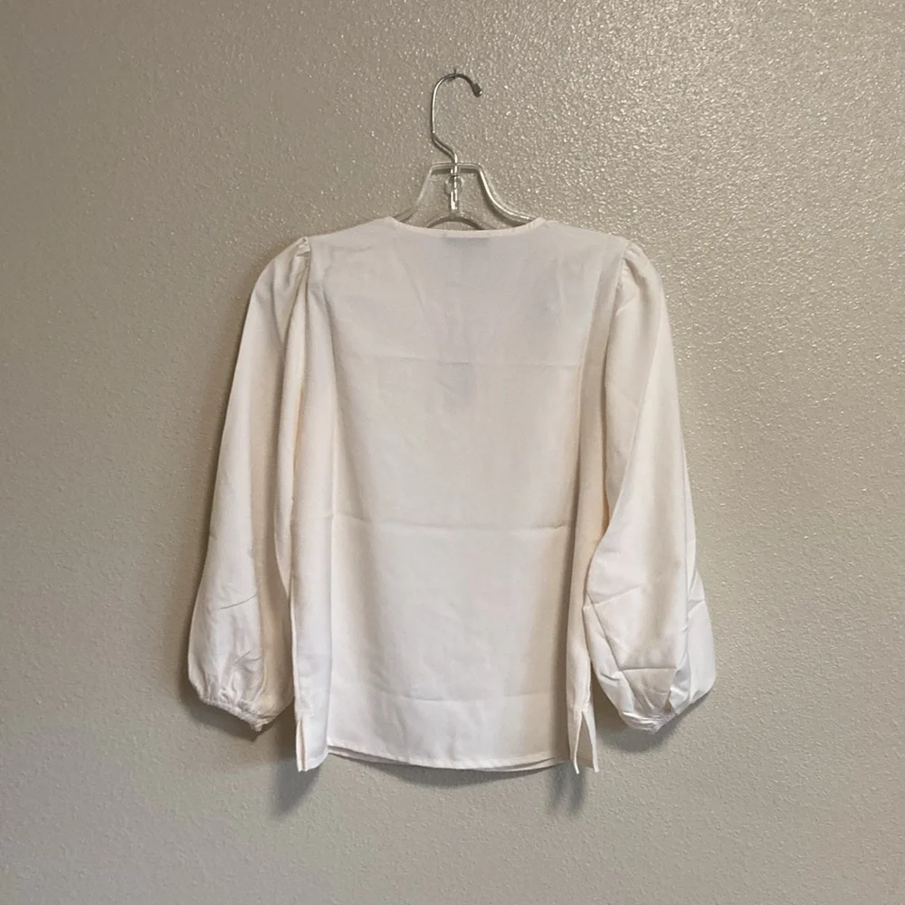 J.Crew Puff Sleeve Keyhole Crepe Blouse in Ivory (Size PXS)